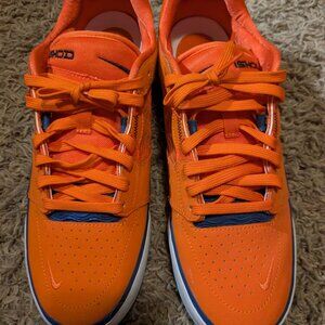 Mens size 9 Nike Ishod shoes